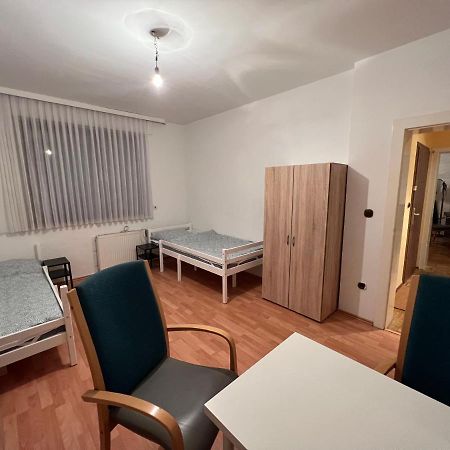 Duisburg Feelhome, Flughafen Nah,3-Schlafzimmer, Dusche Ebenerdig, Zentral, Wifi, Ground Floor Ngoại thất bức ảnh