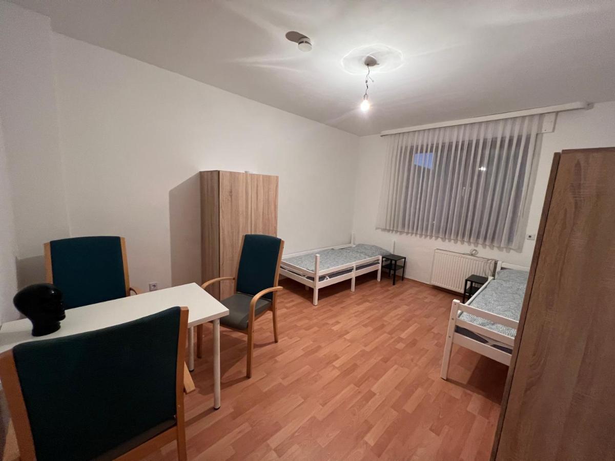 Duisburg Feelhome, Flughafen Nah,3-Schlafzimmer, Dusche Ebenerdig, Zentral, Wifi, Ground Floor Ngoại thất bức ảnh
